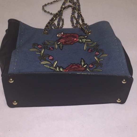 Chain, Denim floral embroidered tote - Picture 3 of 7